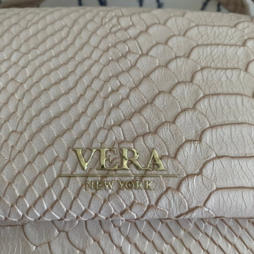 Vera New York Crossbody Bag In Blush - Picture 2 of 13